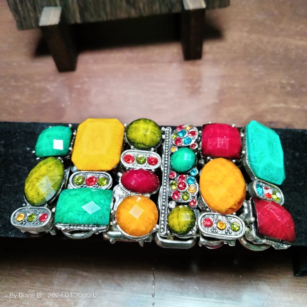 Multi Colored Stretched Bracelet - image 3